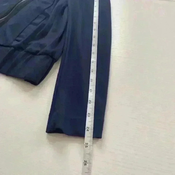 CABI Chance Navy Blue Bomber Two Tone Fabric Size Small - Picture 8 of 12